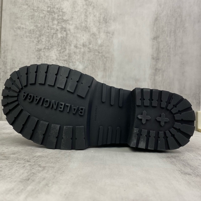 BALENCIAGA Venom leather biker boots