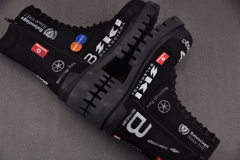 BALENCIAGA STRIKE COMBAT BOOT