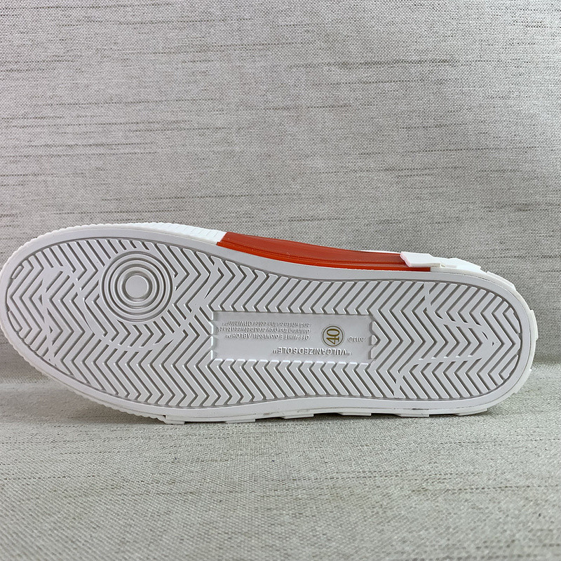 Off-White c/o Virgil Abloh