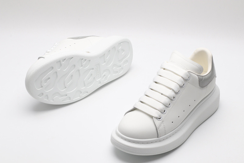 ALEXANDER MCQUEEN SNEAKER