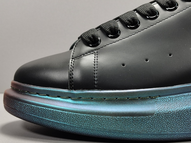 ALEXANDER MCQUEEN SNEAKER