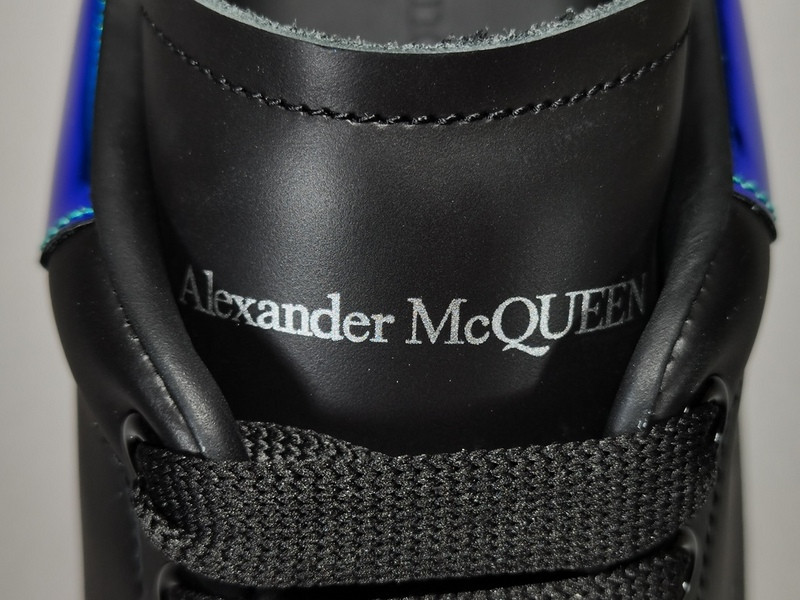 ALEXANDER MCQUEEN SNEAKER