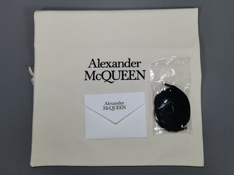 ALEXANDER MCQUEEN SNEAKER