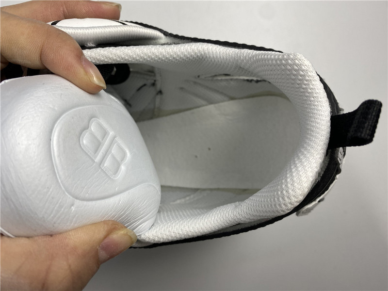 Ba*len*cia*ga drive sneaker 624343-w2fd1-1019