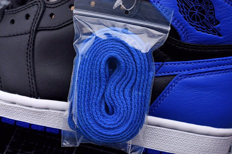 Air Jordan 1 OG Retro High “Royal” 555088-007