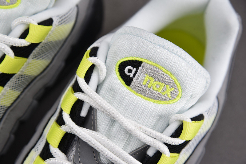 Nike Air Max 95 OG Neon | CT1689-001
