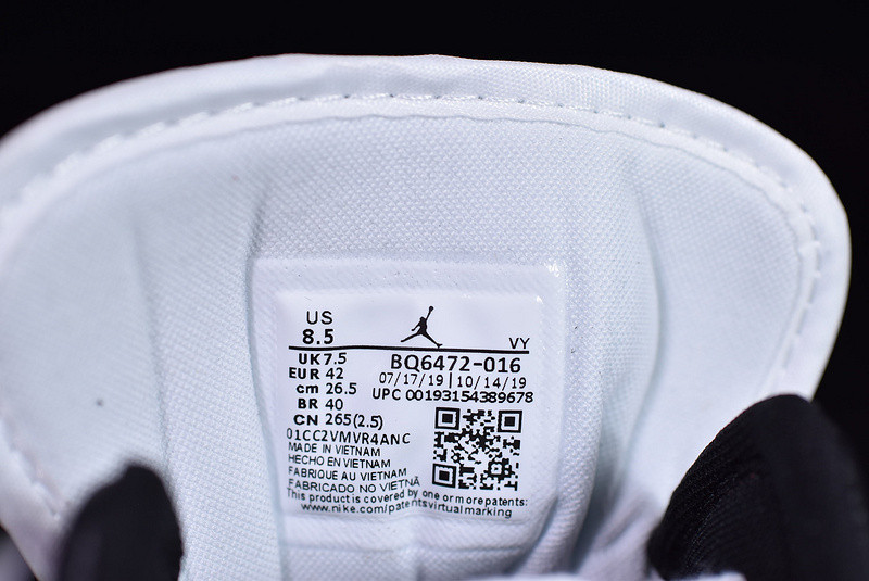 Air Jordan 1 Mid AJ1 554724-066