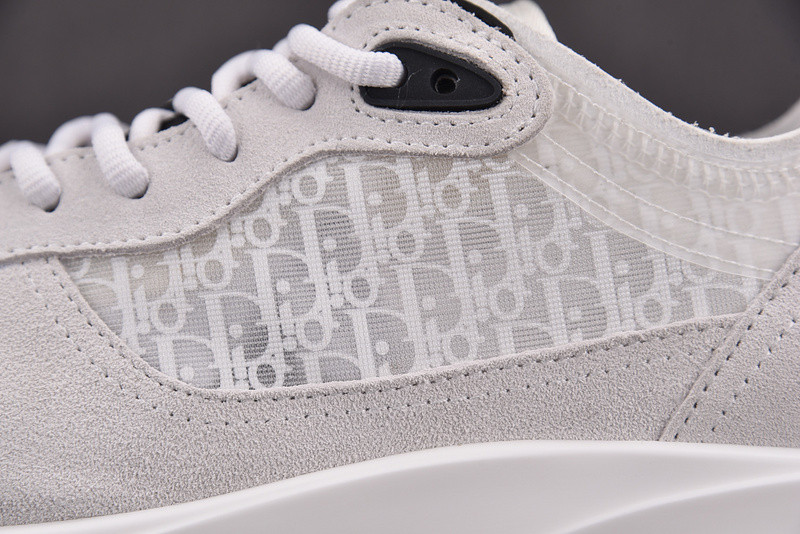 D10r B25 Oblique Runner Sneaker