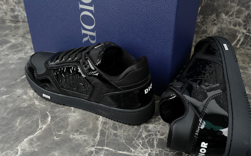 DIOR SNEAKERS