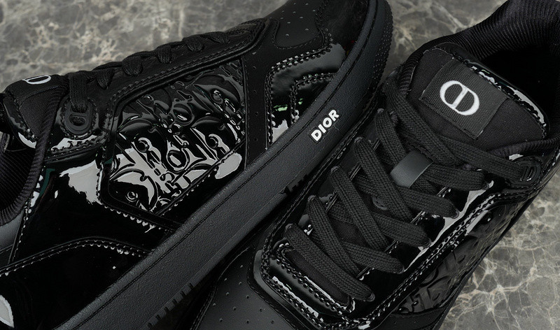 DIOR SNEAKERS