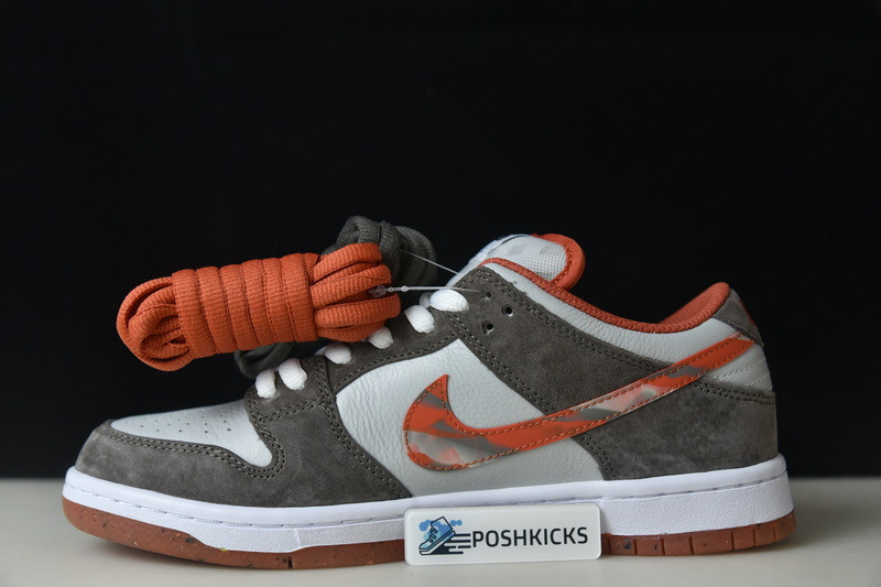 Crushed D.C. x Nike SB Dunk Low DH7782-001