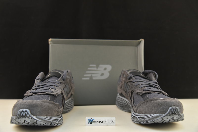 New Balance 2002R Protection Pack Phantom M2002RDB