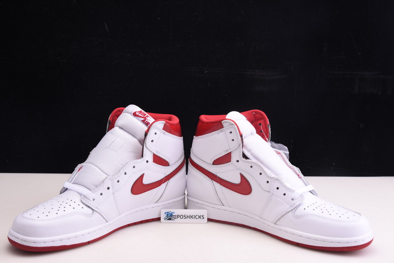 Jordan 1 Retro Metallic Red 555088-103