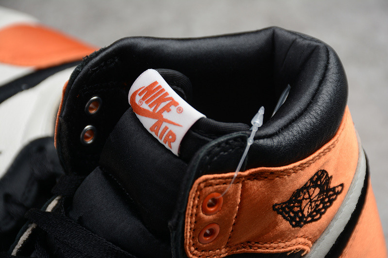 Jordan 1 Retro Satin Shattered Backboard AV3725-010