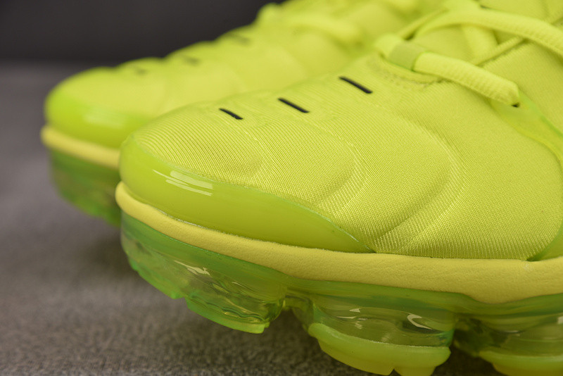 Nike Air VaporMax Plus N/A DX1784-300