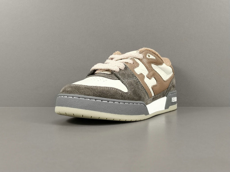 FENDI SNEAKERS