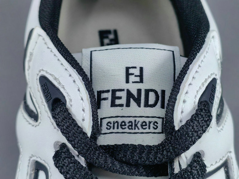 FENDI SNEAKERS