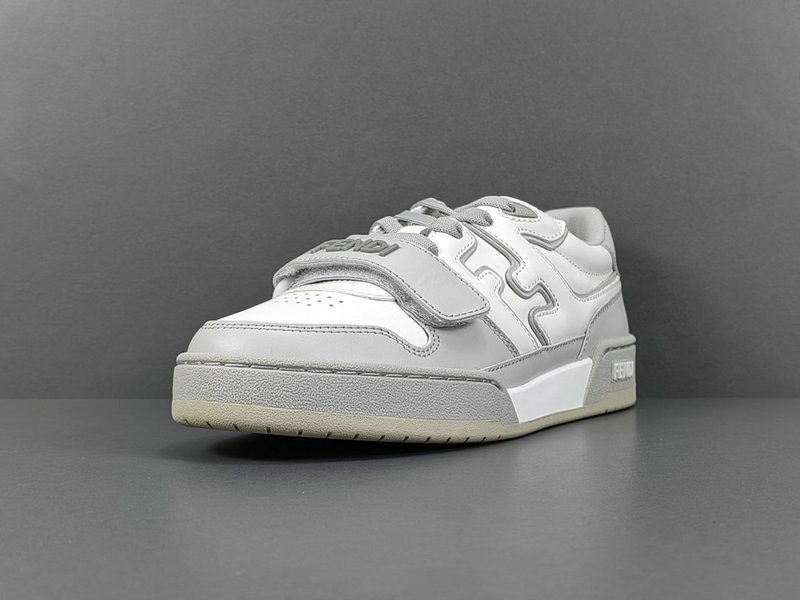 FENDI SNEAKERS