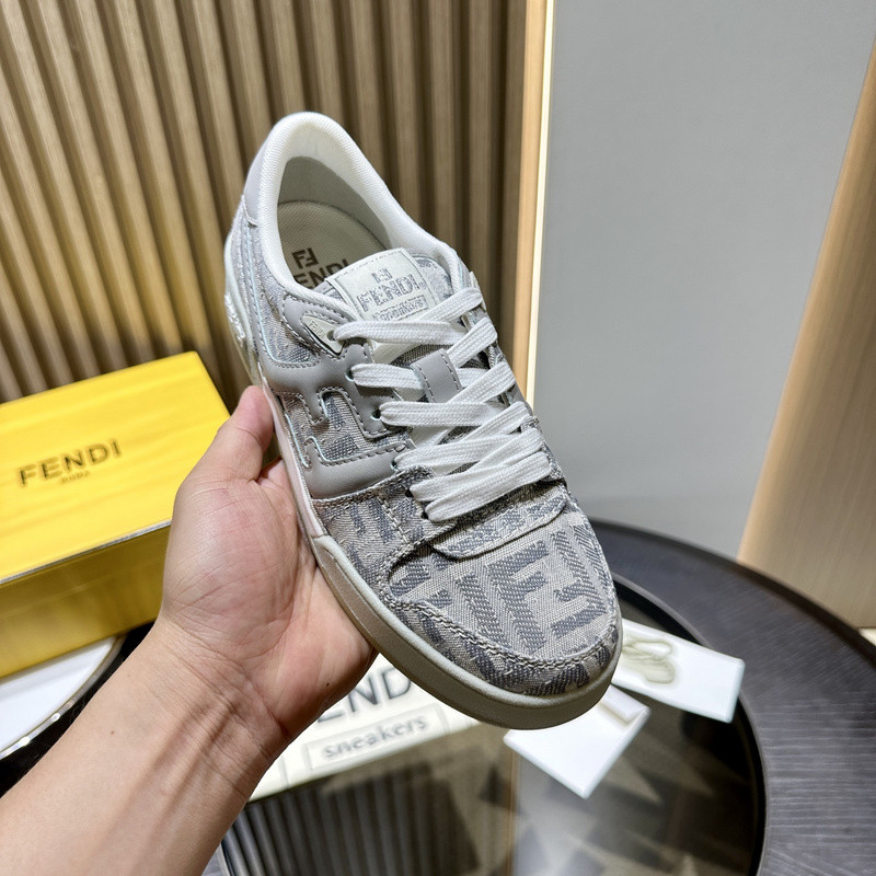 FENDI SNEAKERS
