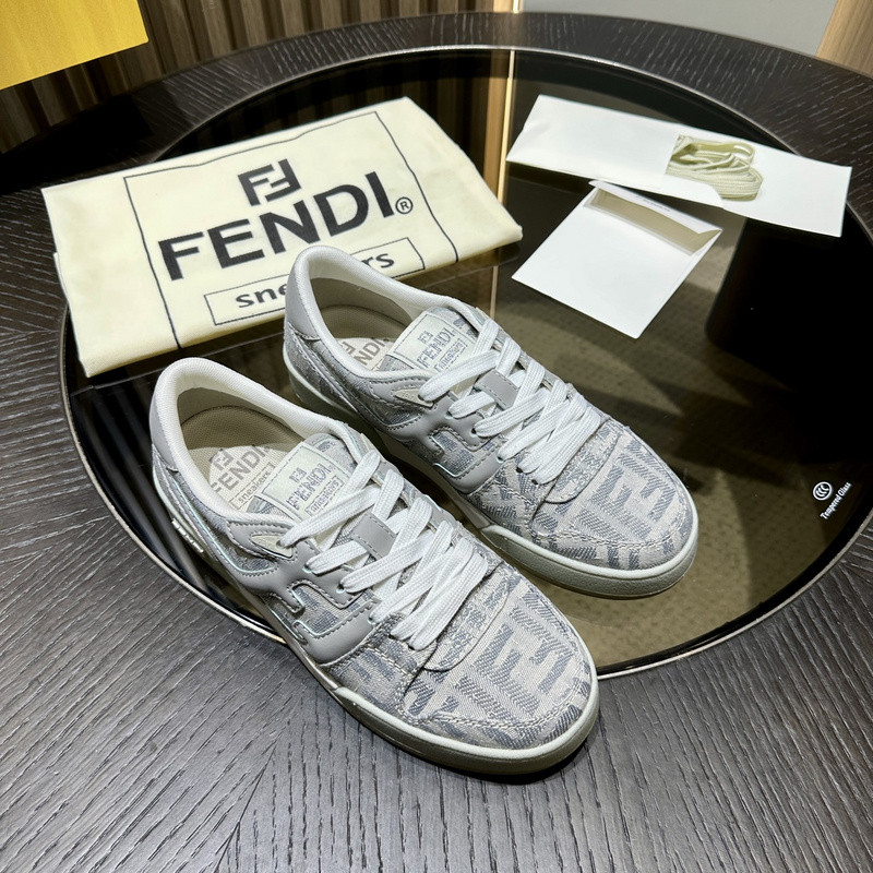 FENDI SNEAKERS