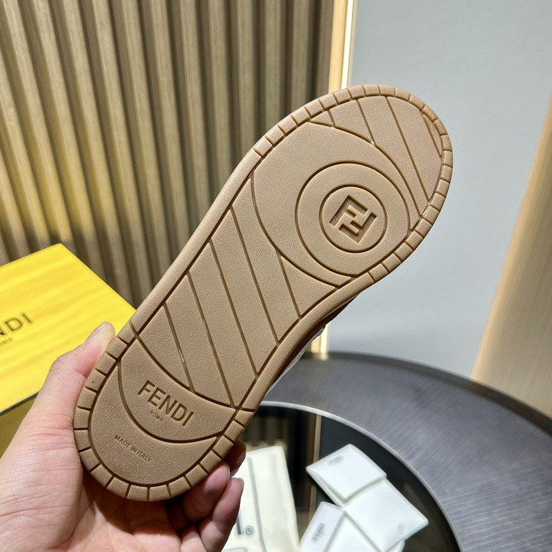 FENDI SNEAKERS