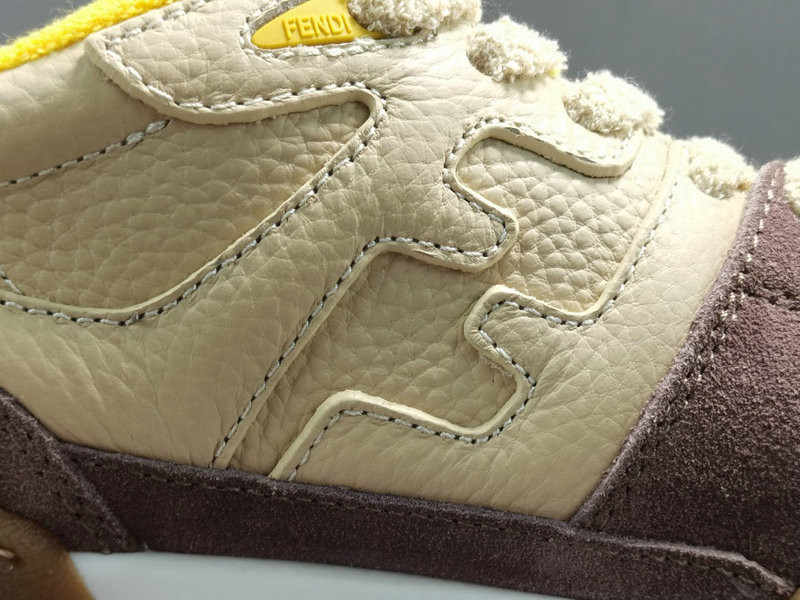 FENDI SNEAKERS