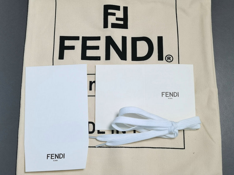 FENDI SNEAKERS
