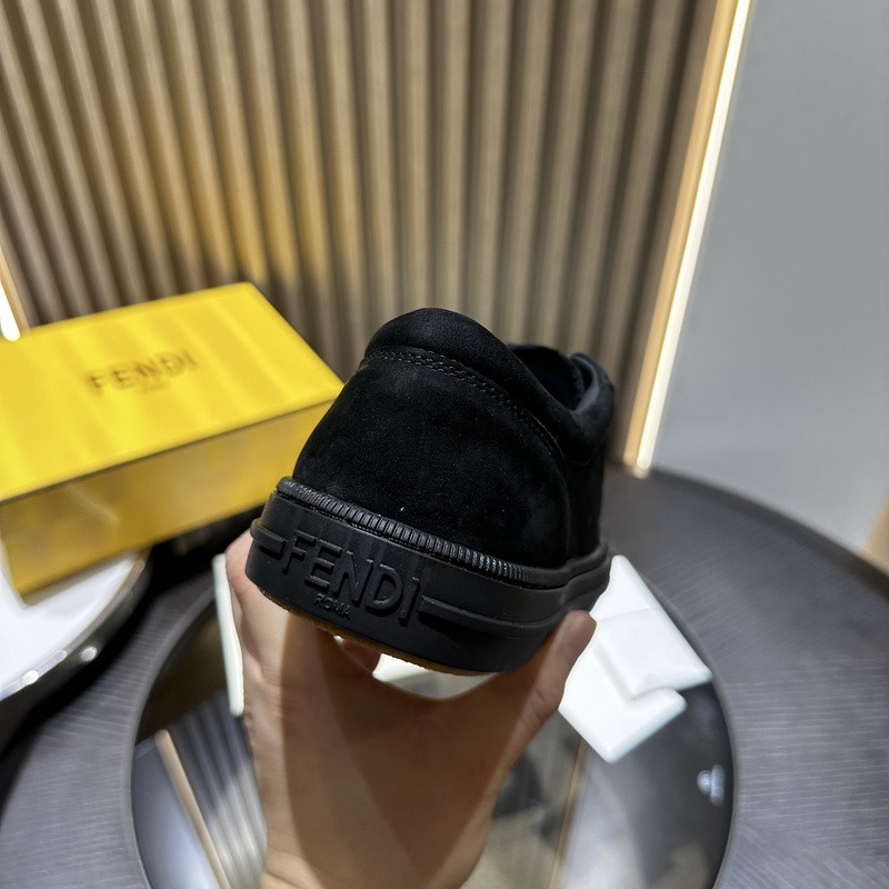 FENDI SNEAKERS