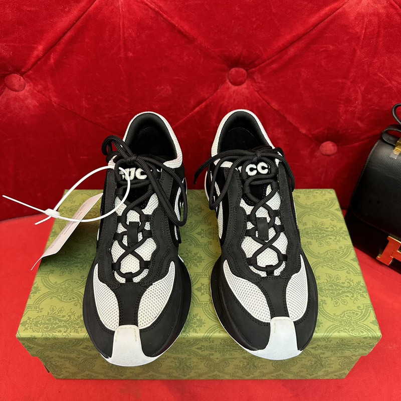 G*u*i run lace-up sneakers