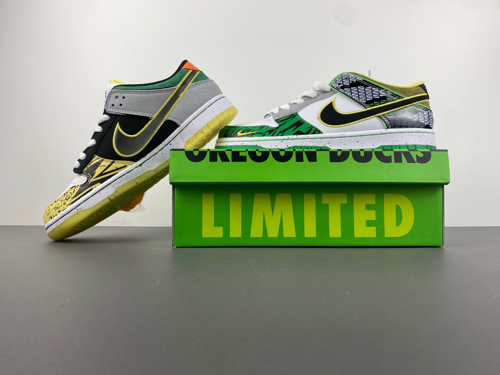 Nike Dunk Low "What The Ducks Away" HV1454-100