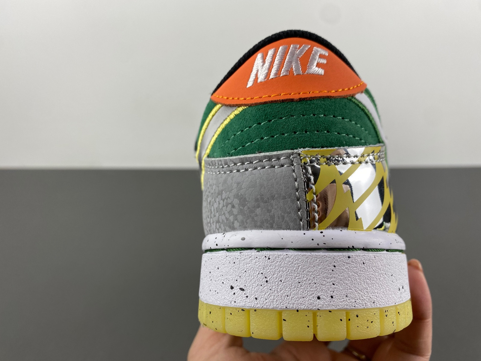 Nike Dunk Low "What The Ducks Away" HV1454-100