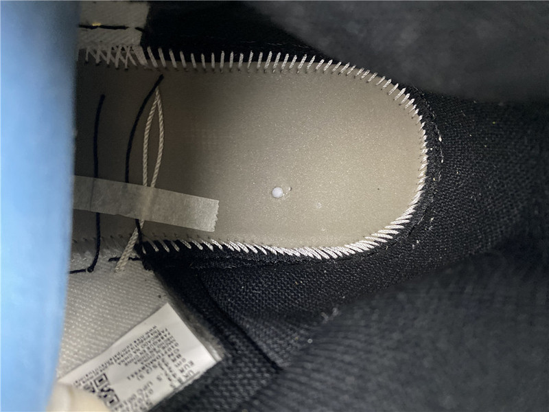 Air Jordan 1 High OG “University Gold” 555088-118