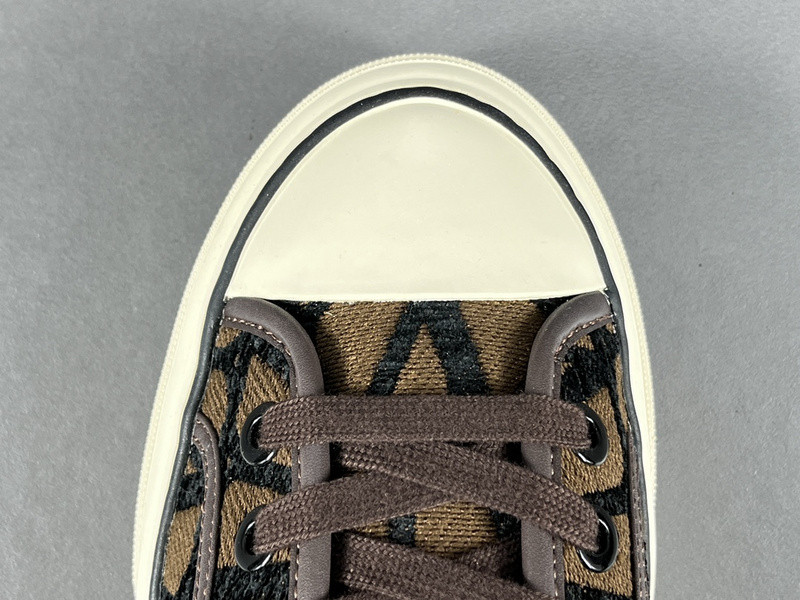 Valentino Garavani Totaloop