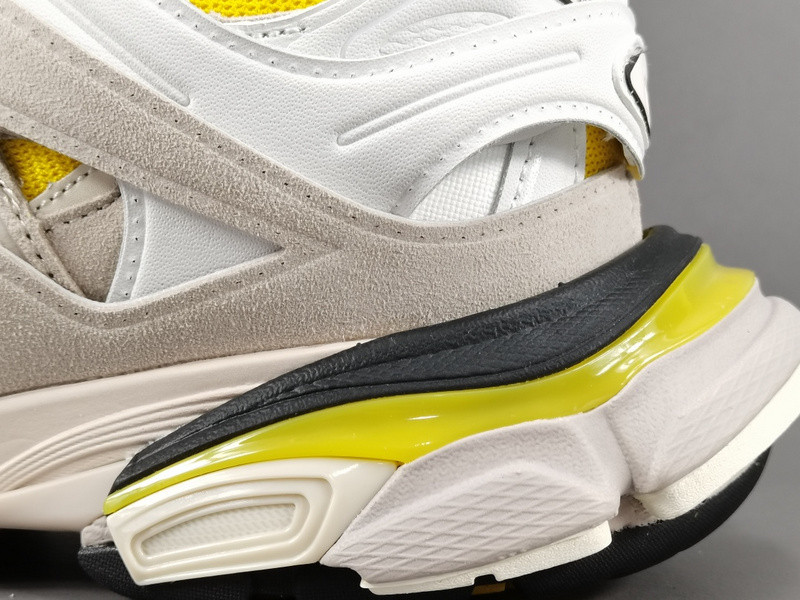 Ba*len*cia*ga track 542436 w1st3 0258