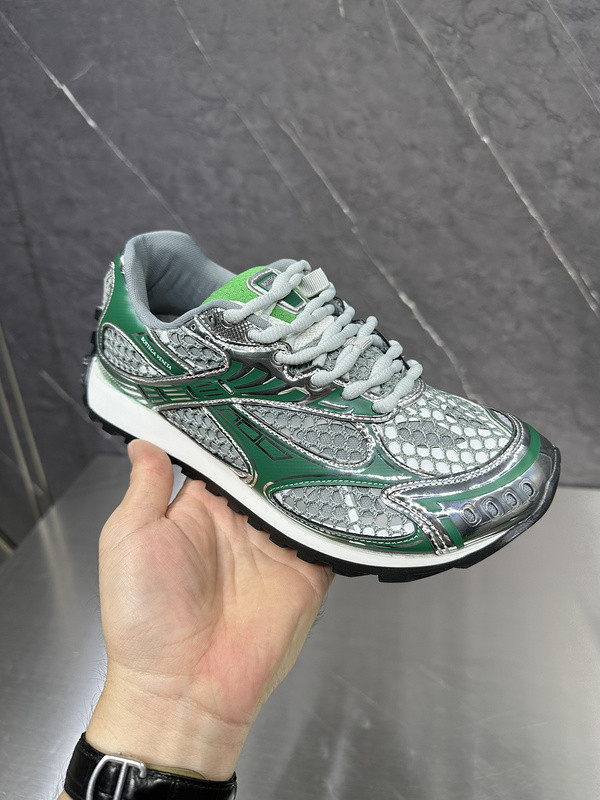 Bo*te*ga ve*ne*ta orbit silver parakeet