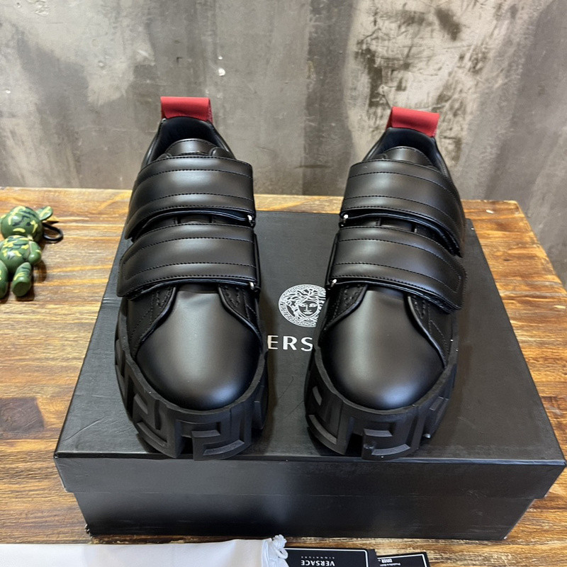 VERSACE SNEAKER