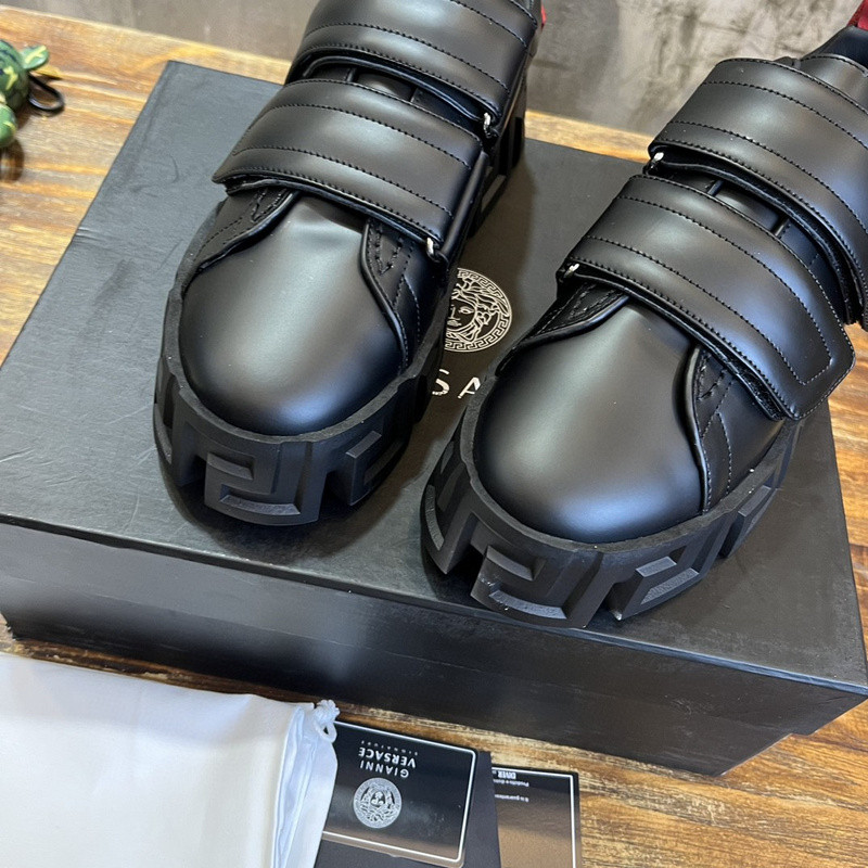 VERSACE SNEAKER