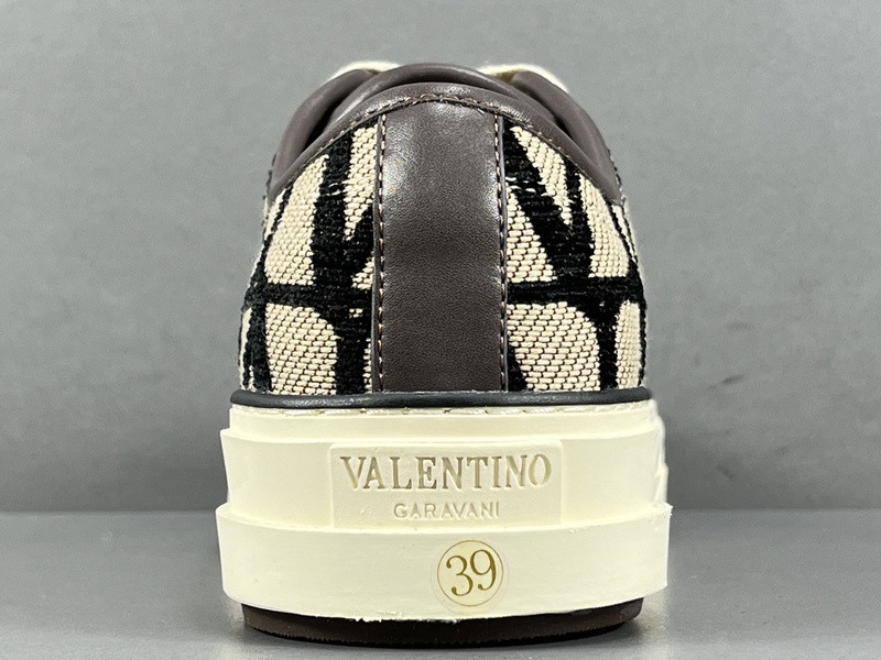 Valentino Garavani Totaloop