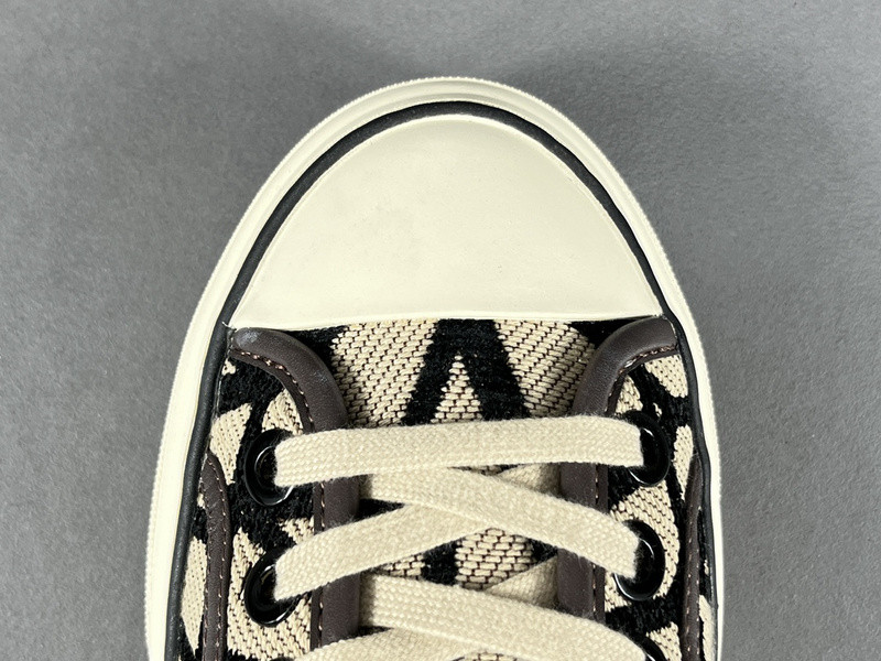 Valentino Garavani Totaloop