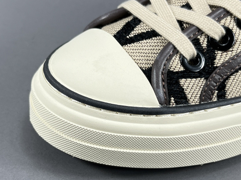 Valentino Garavani Totaloop