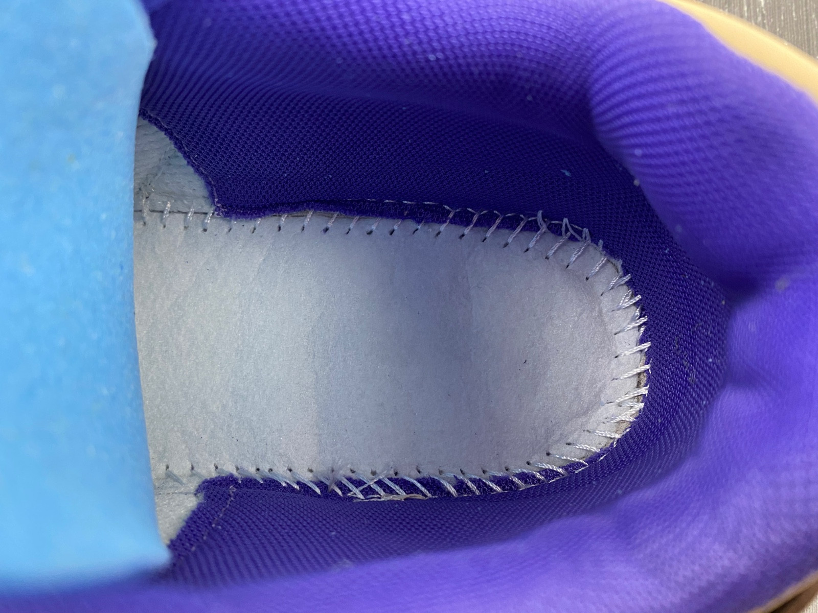 Travis Scott x Jordan Cut The Check FZ8117-900