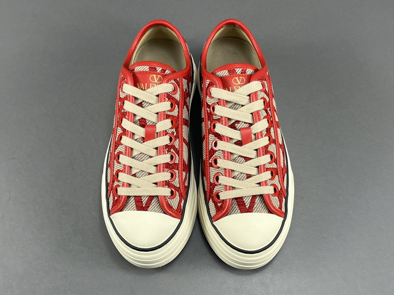 Valentino Garavani Totaloop