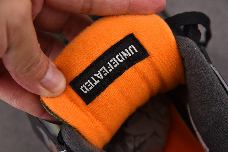 UNDEFEATED x Air Jordan 4 2025 IB1519-200