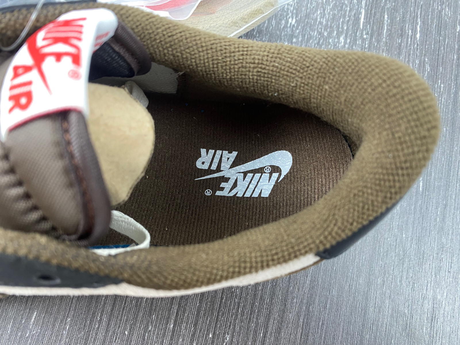 Travis Scott x Air Jordan 1 Low DM7866 902