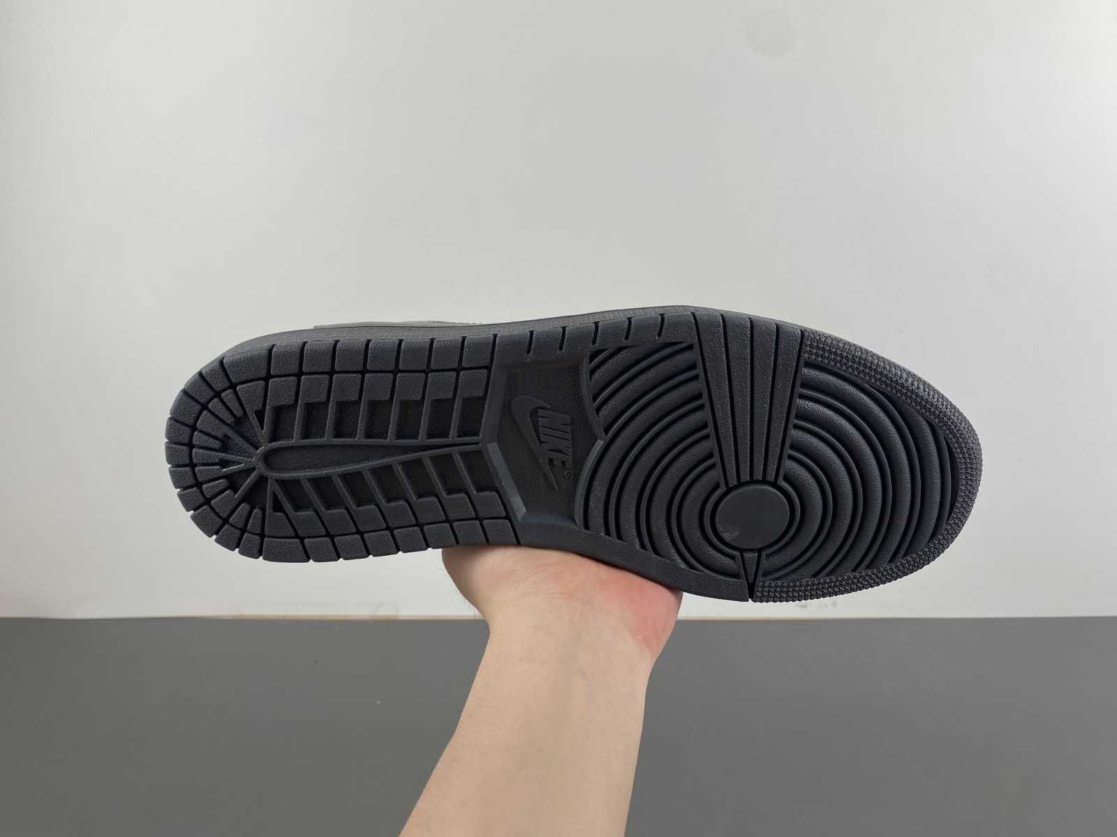 Travis Scott x Air Jordan 1 Low OG DM7866-775