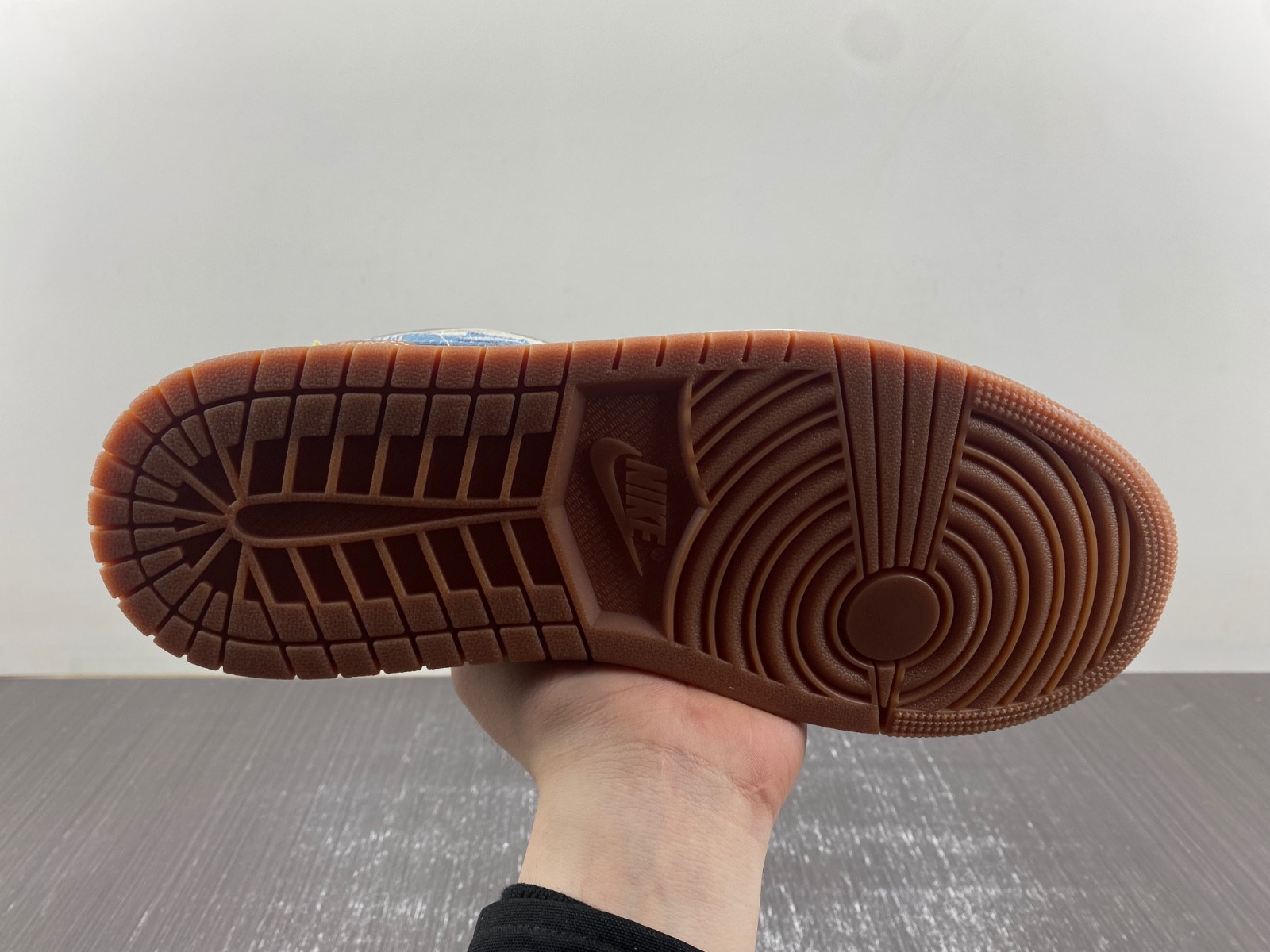 Air Jordan 1 Low “Denim” FZ5042-041