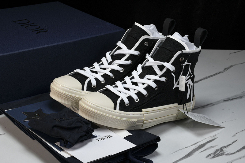 D B23 HIGH-TOP SNEAKERS