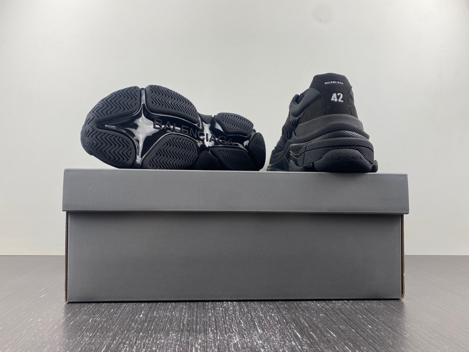 Ba*len*cia*ga triple s 710157 w3cu1 1000