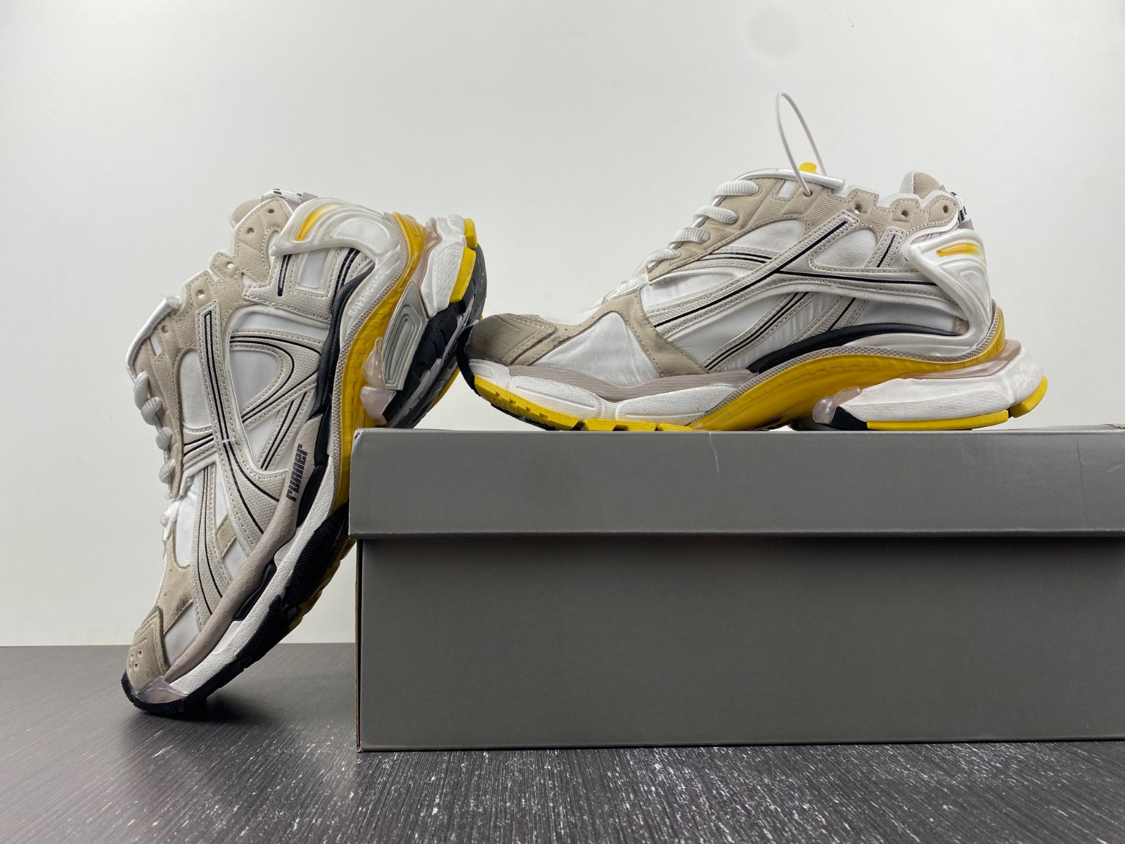 Ba*len*cia*ga runner 772774-w3rny-9176