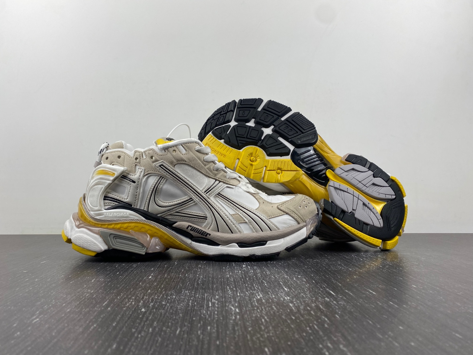 Ba*len*cia*ga runner 772774-w3rny-9176